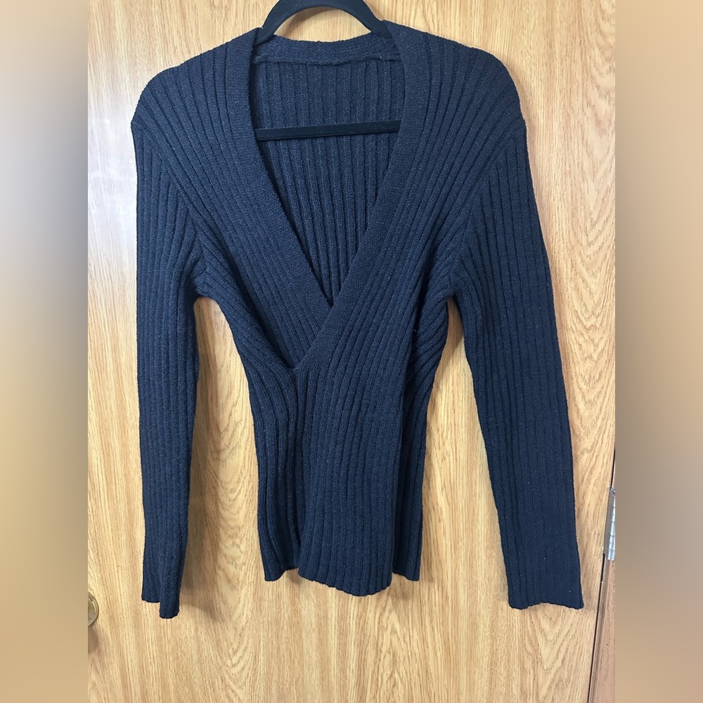 Cupshe Black V-Neck Ribbed Sweater